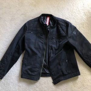 S. Oliver mens casual jacket. Black with dark green cami pattern. Medium.